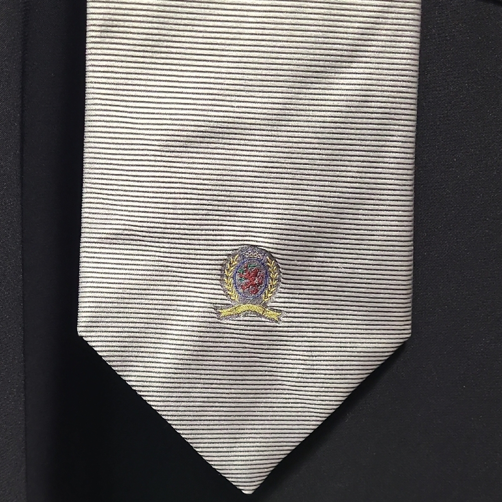 Vtg Tommy Hilfiger‎ Italian Silk 100% Black White Striped Tie Mens Formal USA